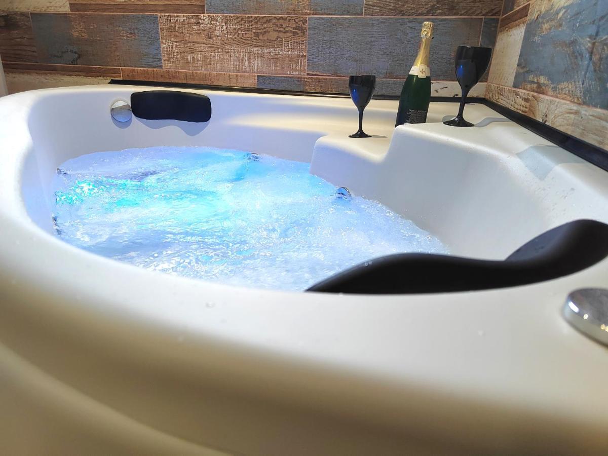 San Constantino Boutique Villa Фира Екстериор снимка