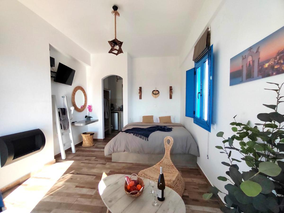 San Constantino Boutique Villa Фира Екстериор снимка